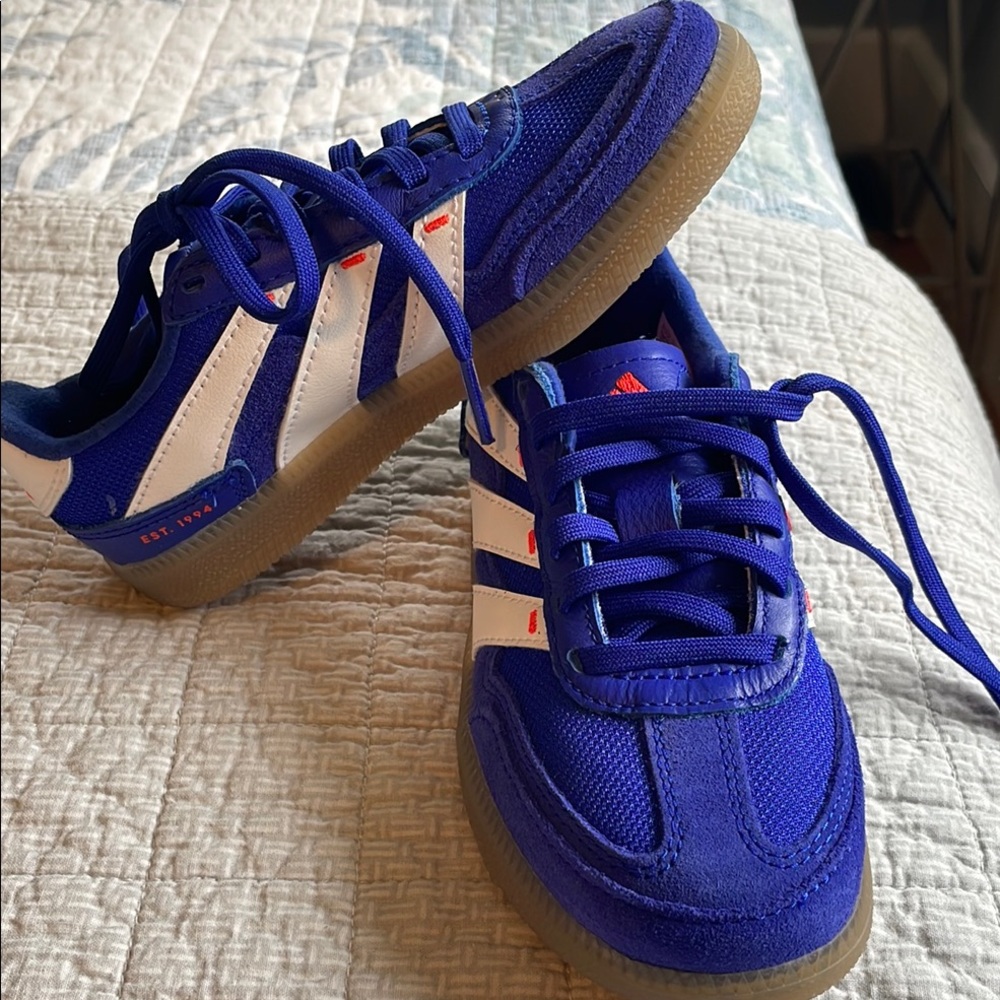 New Adidas Blue and White Sneakers Athletic-Inspired Casual - Picture 2 of 4